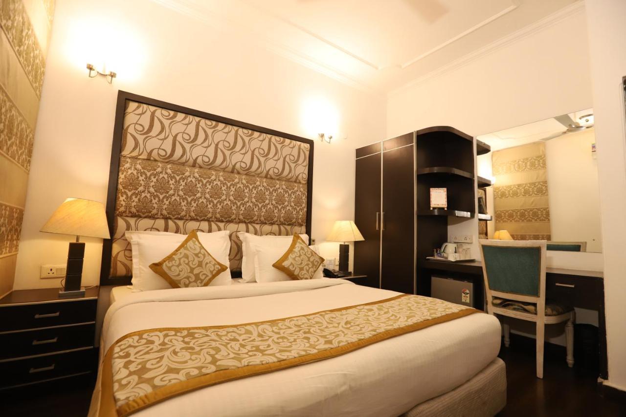 Hotel Capitol Hills - Greater Kailash Delhi Нью-Делі Екстер'єр фото