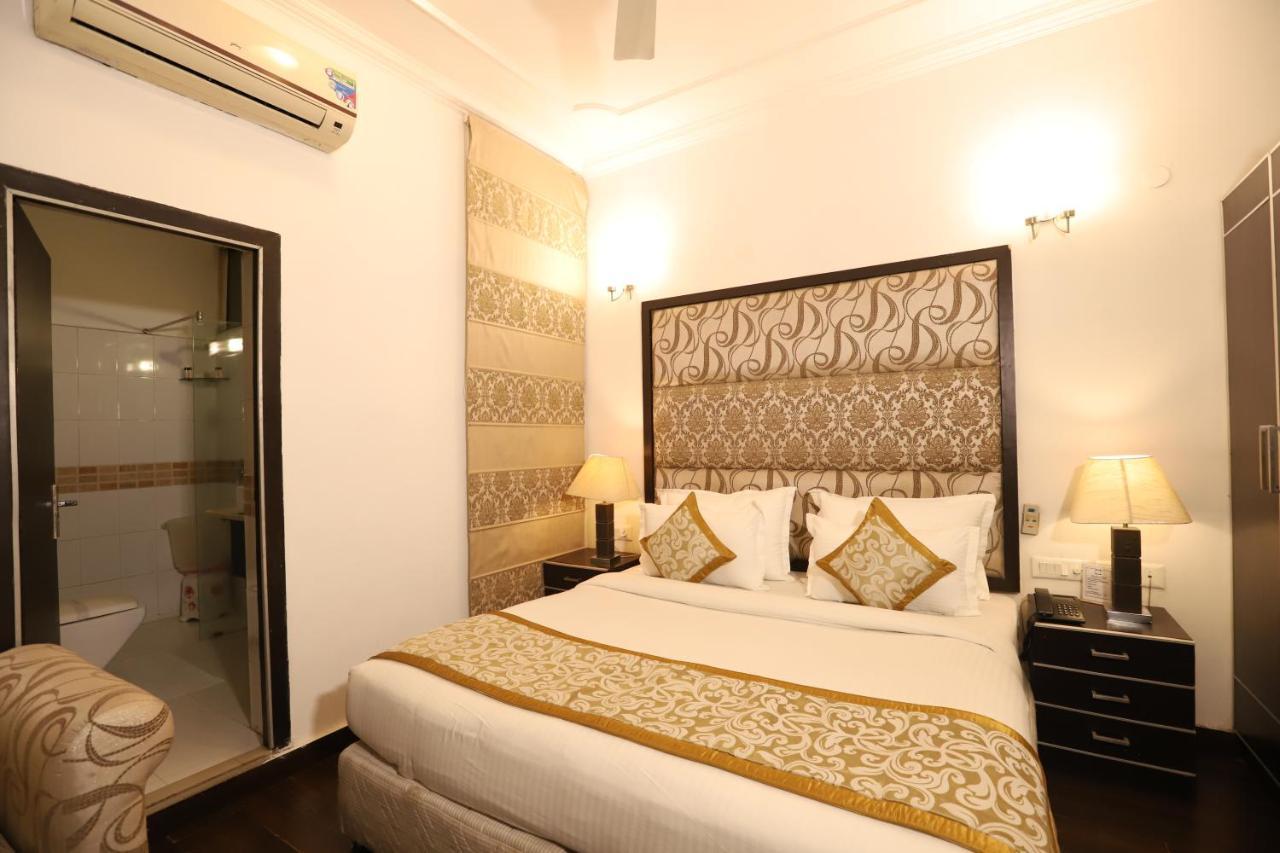Hotel Capitol Hills - Greater Kailash Delhi Нью-Делі Екстер'єр фото