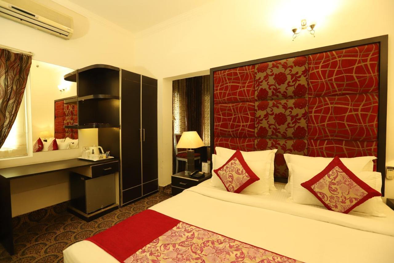 Hotel Capitol Hills - Greater Kailash Delhi Нью-Делі Екстер'єр фото